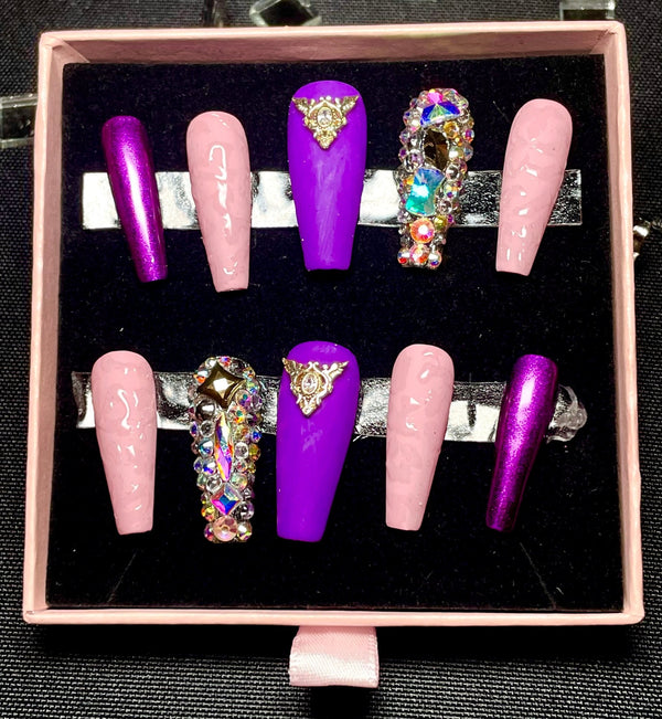 Purple Queen - Missvillan- press on nails